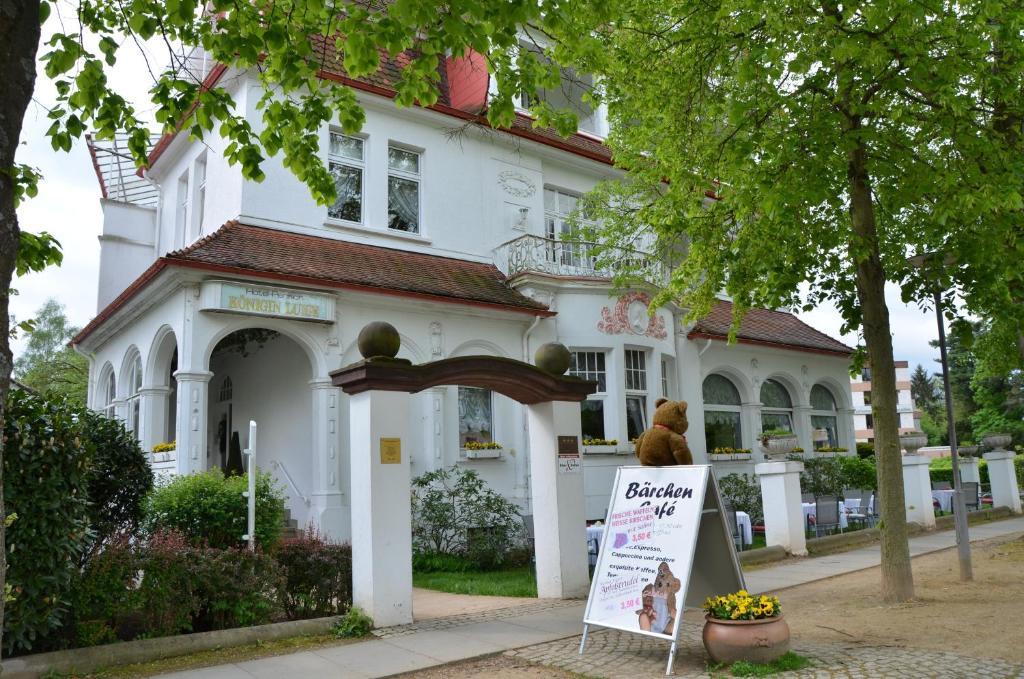 Hotel Villa Konigin Luise Bad Pyrmont Exteriör bild