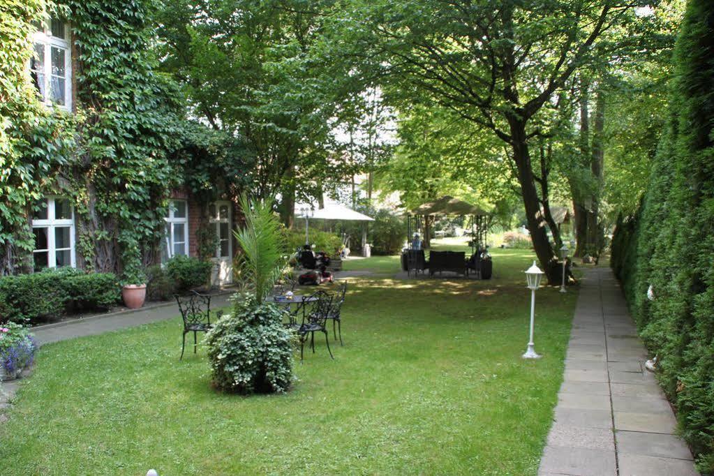 Hotel Villa Konigin Luise Bad Pyrmont Exteriör bild